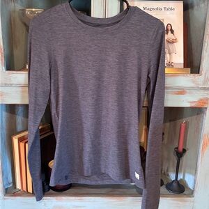 Vuori blue long sleeve shirt